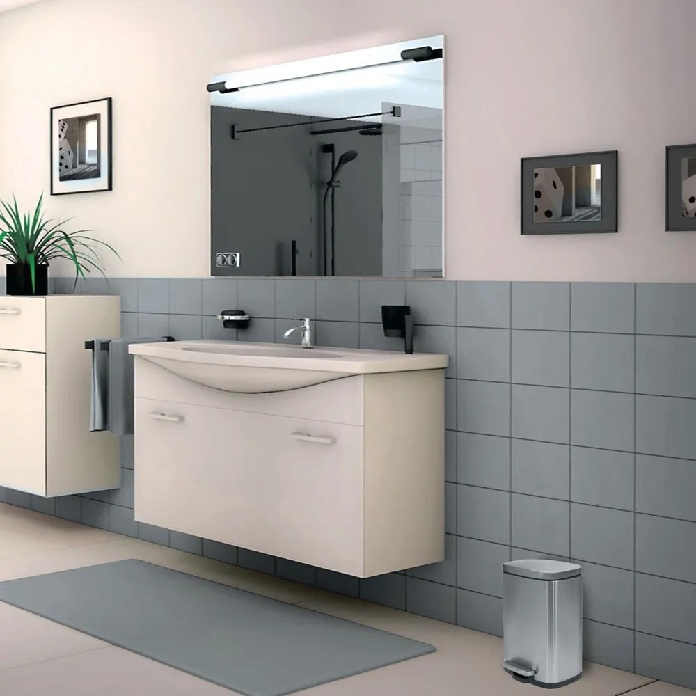 Matt ezüstszínű acél pedálos szemetes 5 l Akira – Spirella