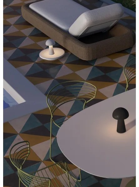 Redo 90439 - KIRA érintésérzékelős, fényerőszabályozható LED-lámpa LED/4,7W/230V 2200 mAh fekete