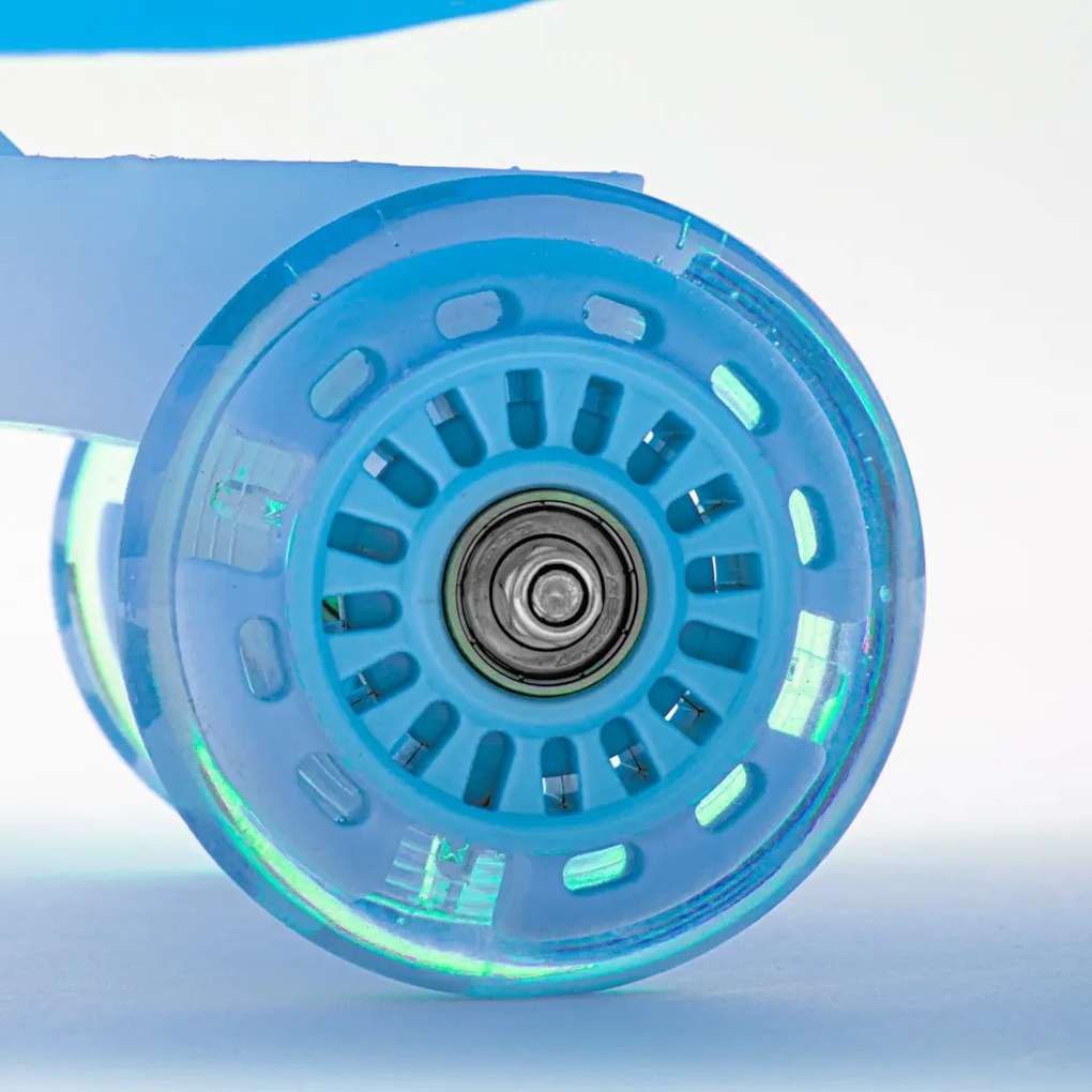 Gravitációs gyerekjármű LED-del Baby Mix G-Force kék