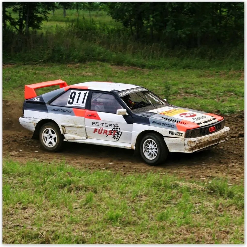 Poszterek 100x100 Audi Quattro az úton