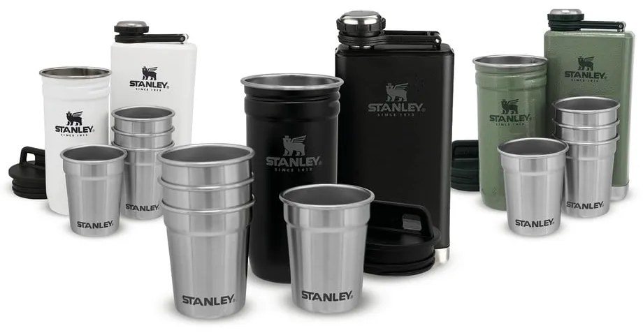 Fekete rozsdamentes acél laposüveg és röviditalos pohár készlet 6 db-os 250 ml Adventure Black – Stanley