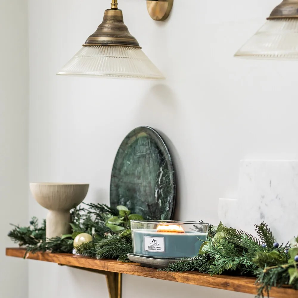 WoodWick illatos gyertya, Evergreen Cashmere hajó, 453 g