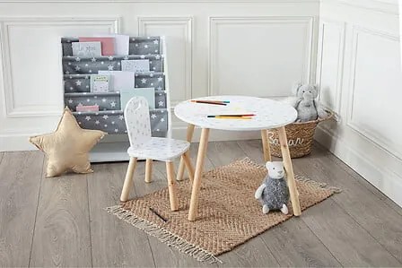 Csillagos asztal és szék szett