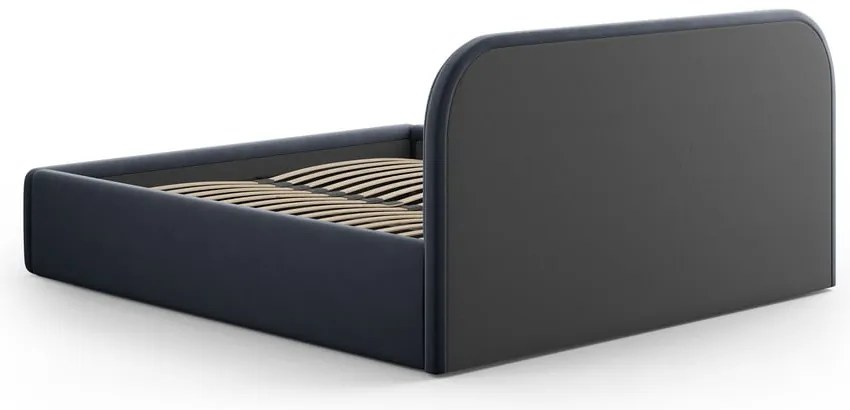 Sötétkék kárpitozott ágyneműtartós franciaágy ágyráccsal 200x200 cm Juno – Windsor &amp; Co Sofas