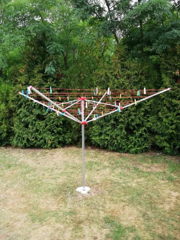 Erga Garden 5000, szabadon álló 4 karos kerti ruhaszárító 200x200x195 cm, ezüst-piros, ERG-SEP-10SUSOGRGAR50