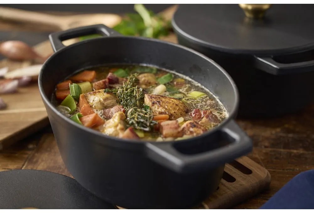 Indukciós tűzhelyhez alkalmas öntöttvas edény fedővel 3,8 l – Holm