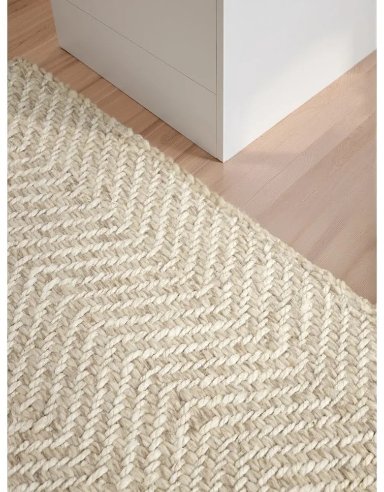 Krémszínű-elefántcsont színű kézi szövésű gyapjúkeverék szőnyeg 160x230 cm Majoli – Elle Decoration