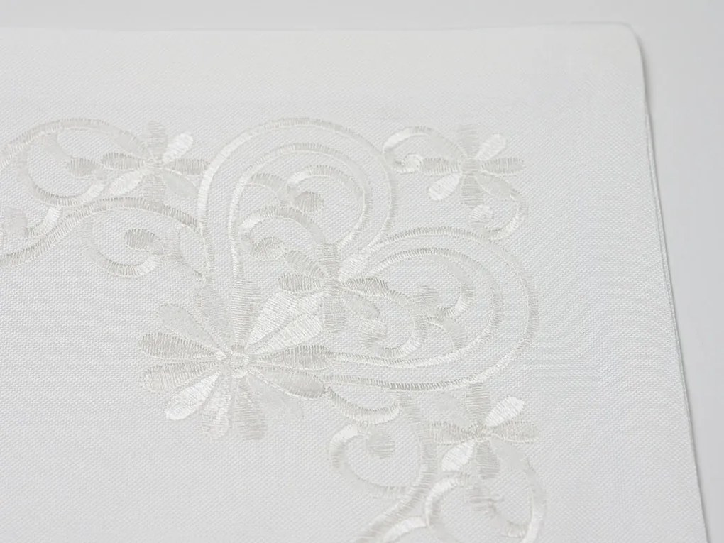 Dekoratív párnahuzat BLOSSOM ORNAMENT 40x40 cm, fehér