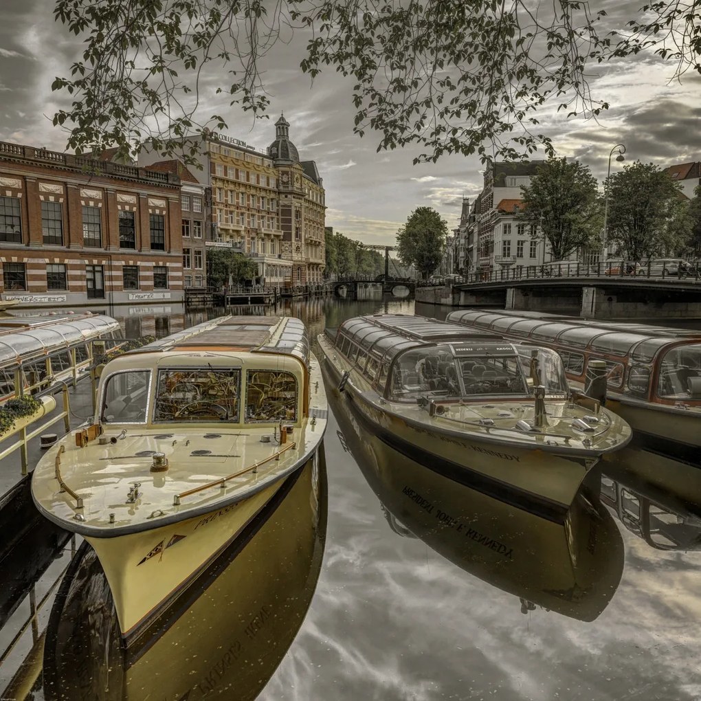 Poszter 80x80cm Kikötött hajók Amszterdamban 2, Assaf Frank