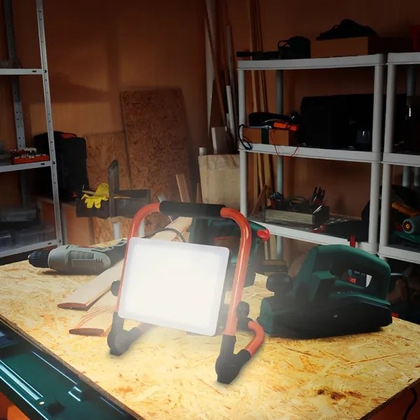 Solight WM-50W-FEQ - LED-reflektor állvánnyal LED/50W/230V 4000K IP65