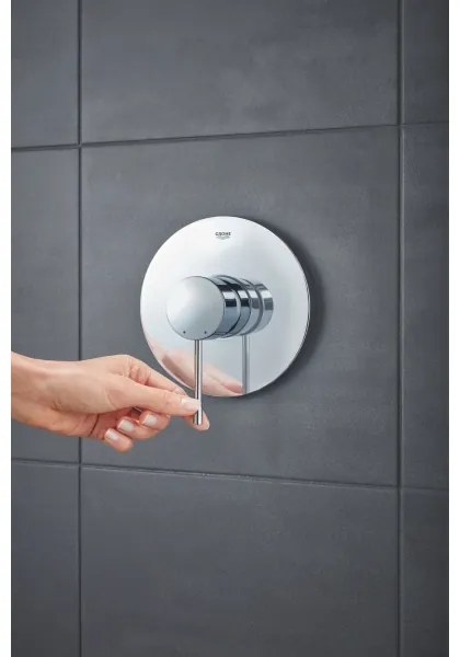 GROHE 24057001 - ESSENCE zuhanycsaptelep fényes króm