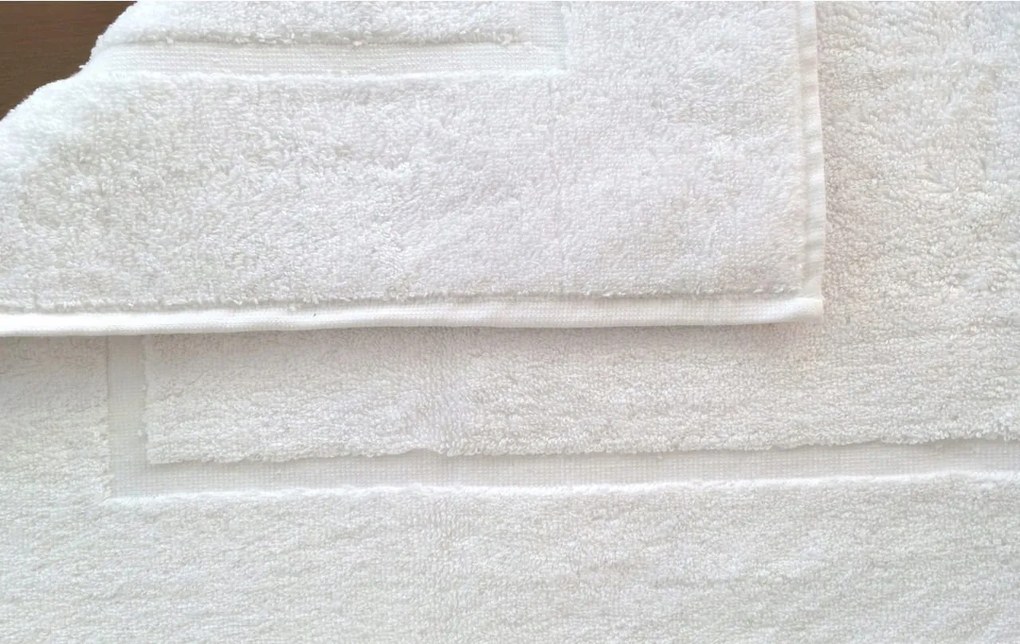 Szállodai fürdőszobaszőnyeg 50x70 Standard láb fehér