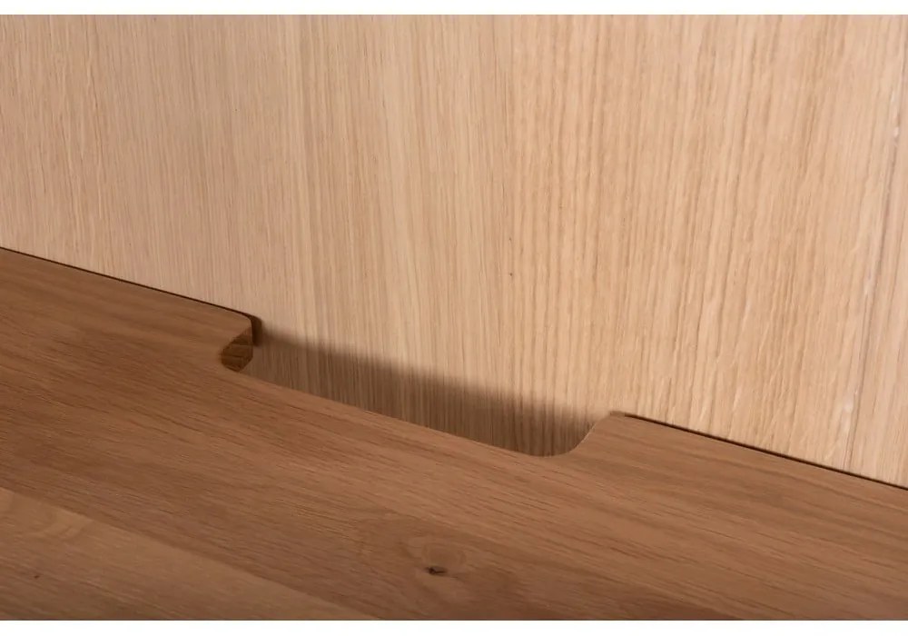 Fehér-natúr színű tölgyfa alacsony komód 118x100 cm Fina – Gazzda