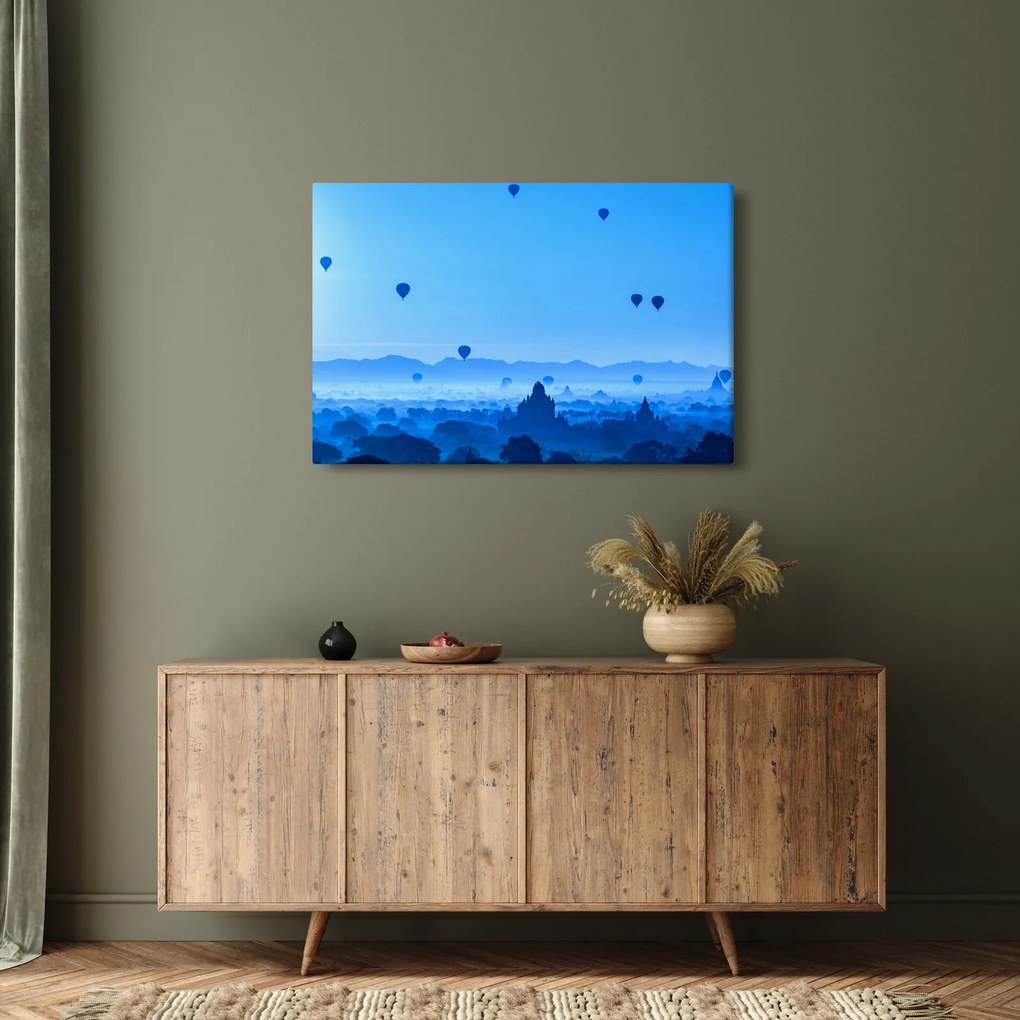 Kép - léggömbök a táj felett (90x60 cm)