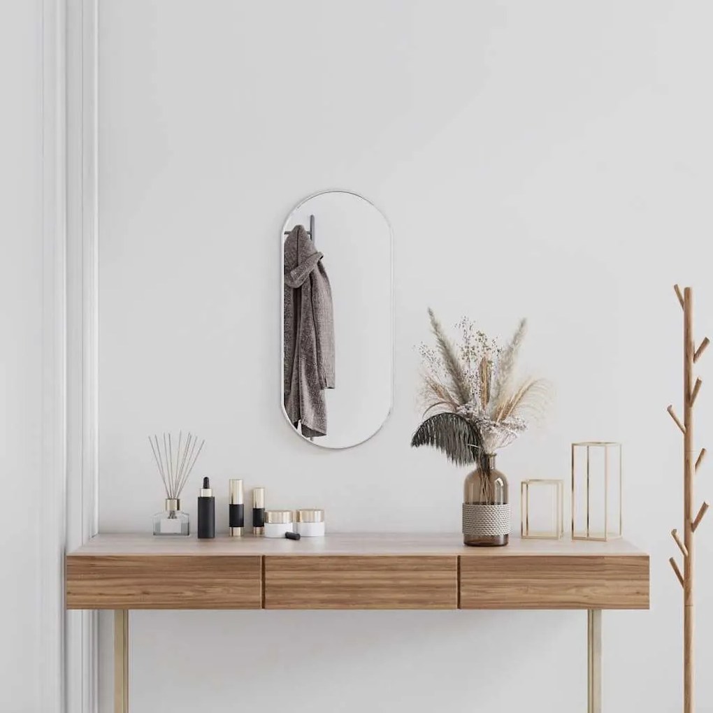 ezüstszínű ovális falitükör 70 x 30 cm