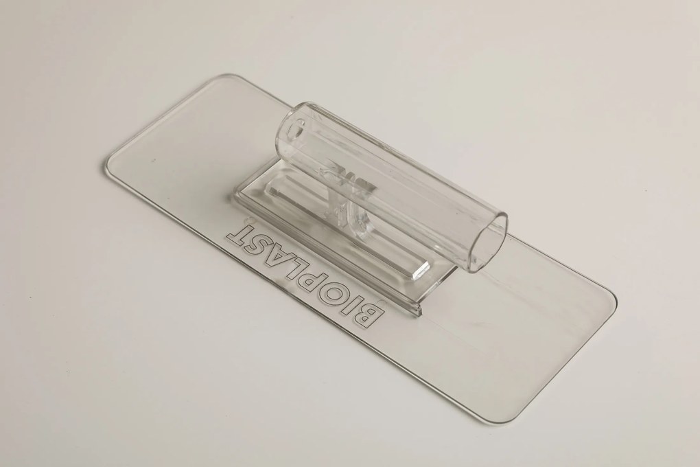 Átlátszó simító folyékony tapéta és kenhető textiltapéta felhordásához