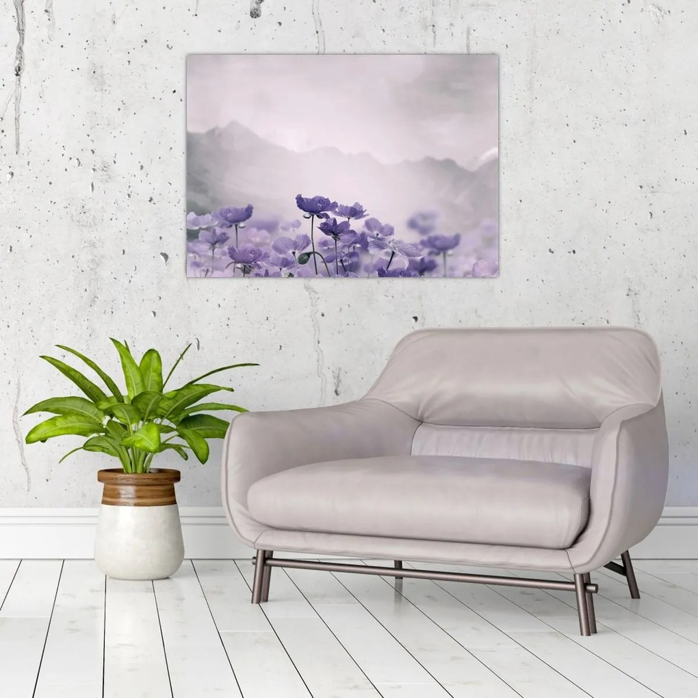 Üveg kép - Lila virágok a hegyekben (70x50 cm)
