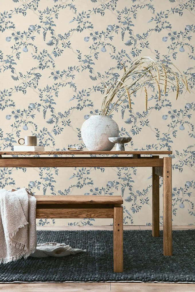 Holden Decor Wanderlust Marina kék-krém kagylós vlies tapéta – 92073