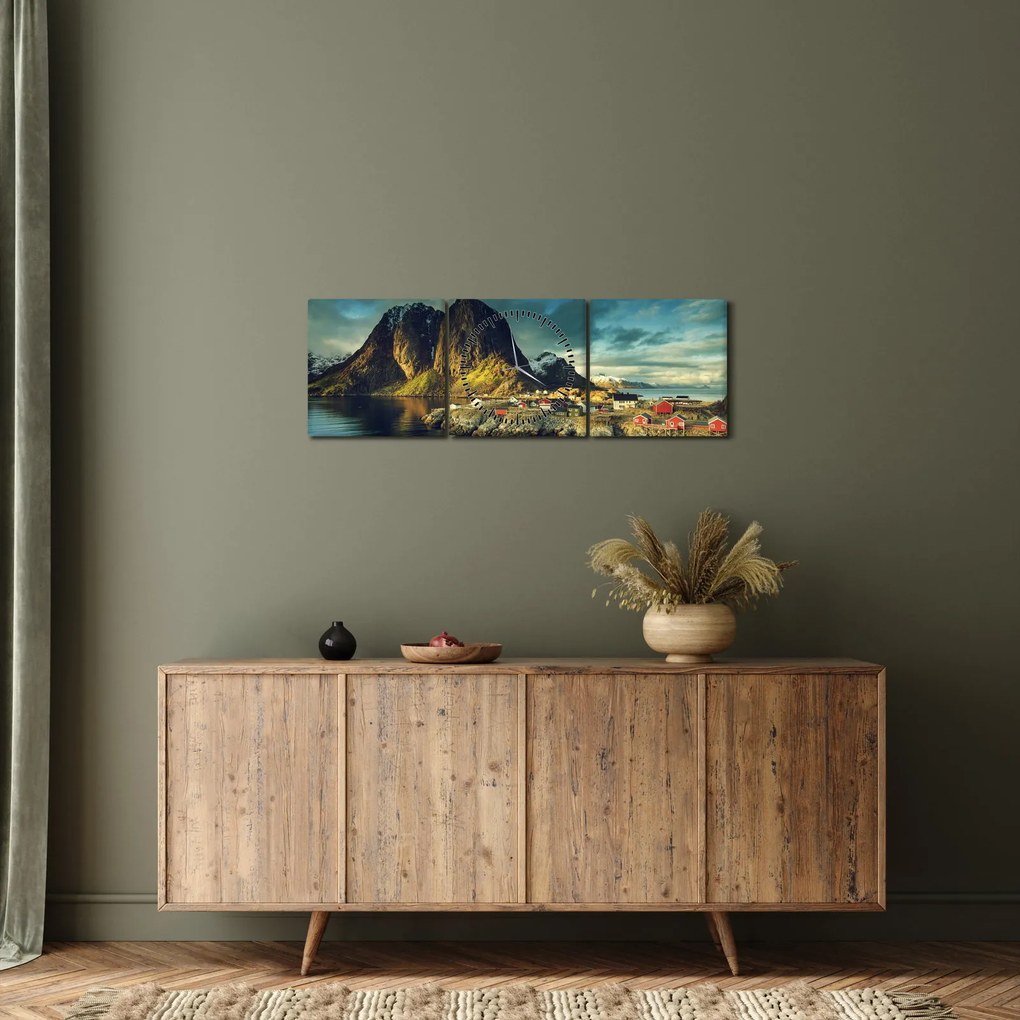 Egy halászati falu képe Norvégiában (órával) (90x30 cm)