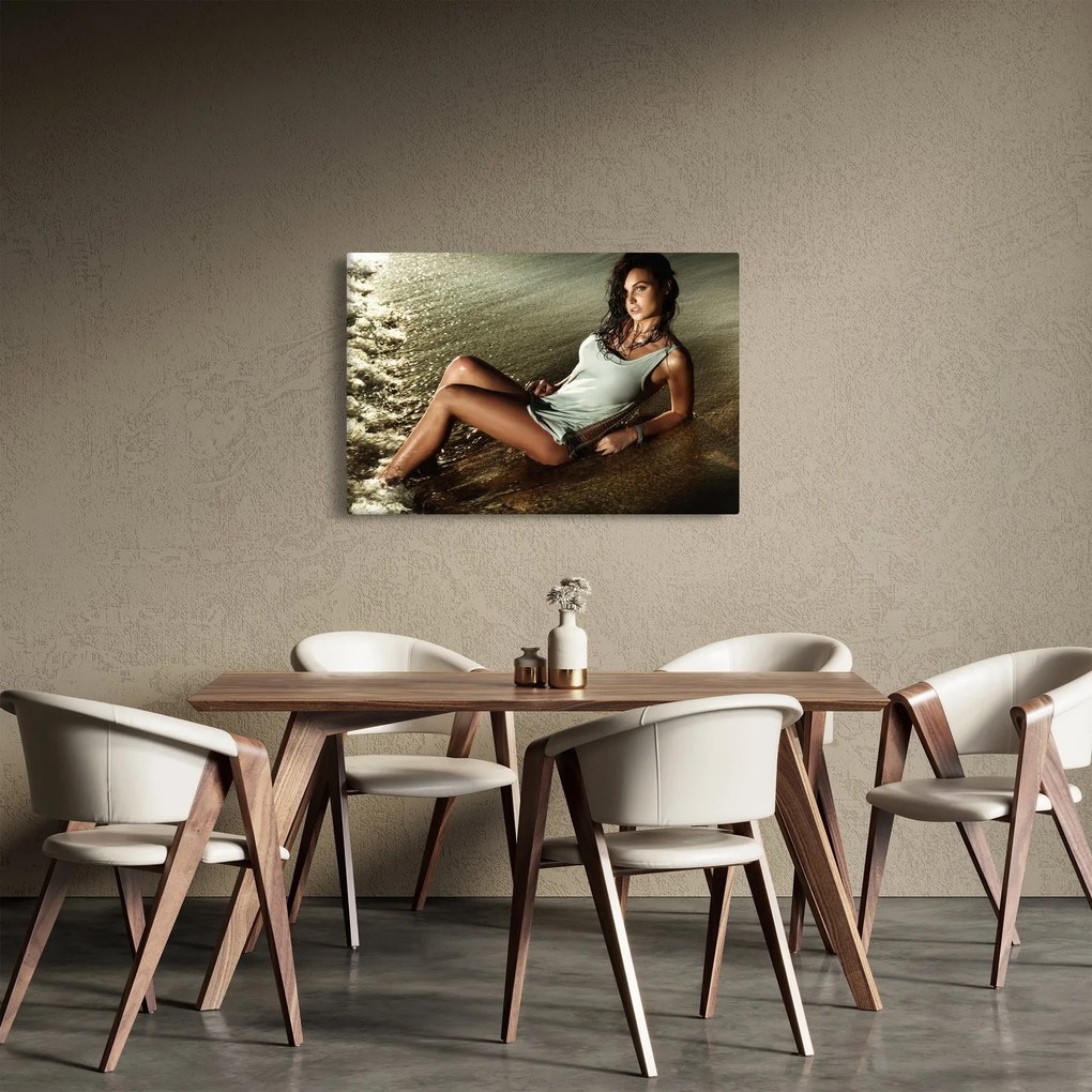 Egy nő a tengerparton képe (90x60 cm)