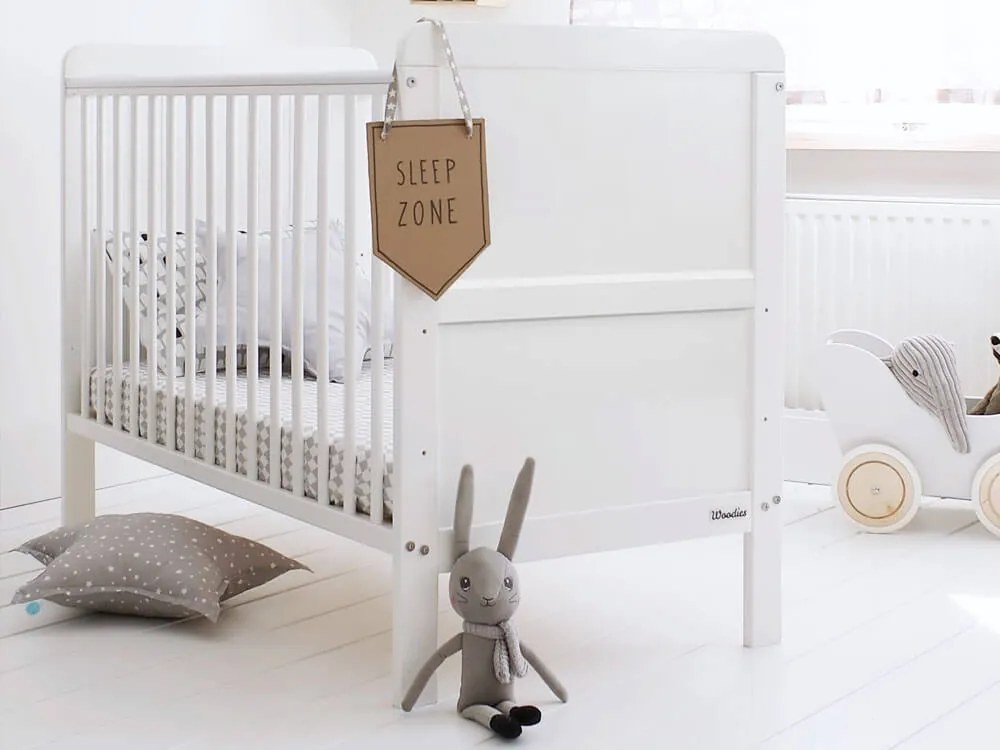 WO 2az1-ben Classic Cot Bed kiságy 140x70 Tároló fiók: Tároló fiók nélkül