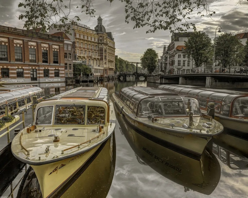 Poszter 50x40cm Kikötött hajók Amszterdamban 2, Assaf Frank