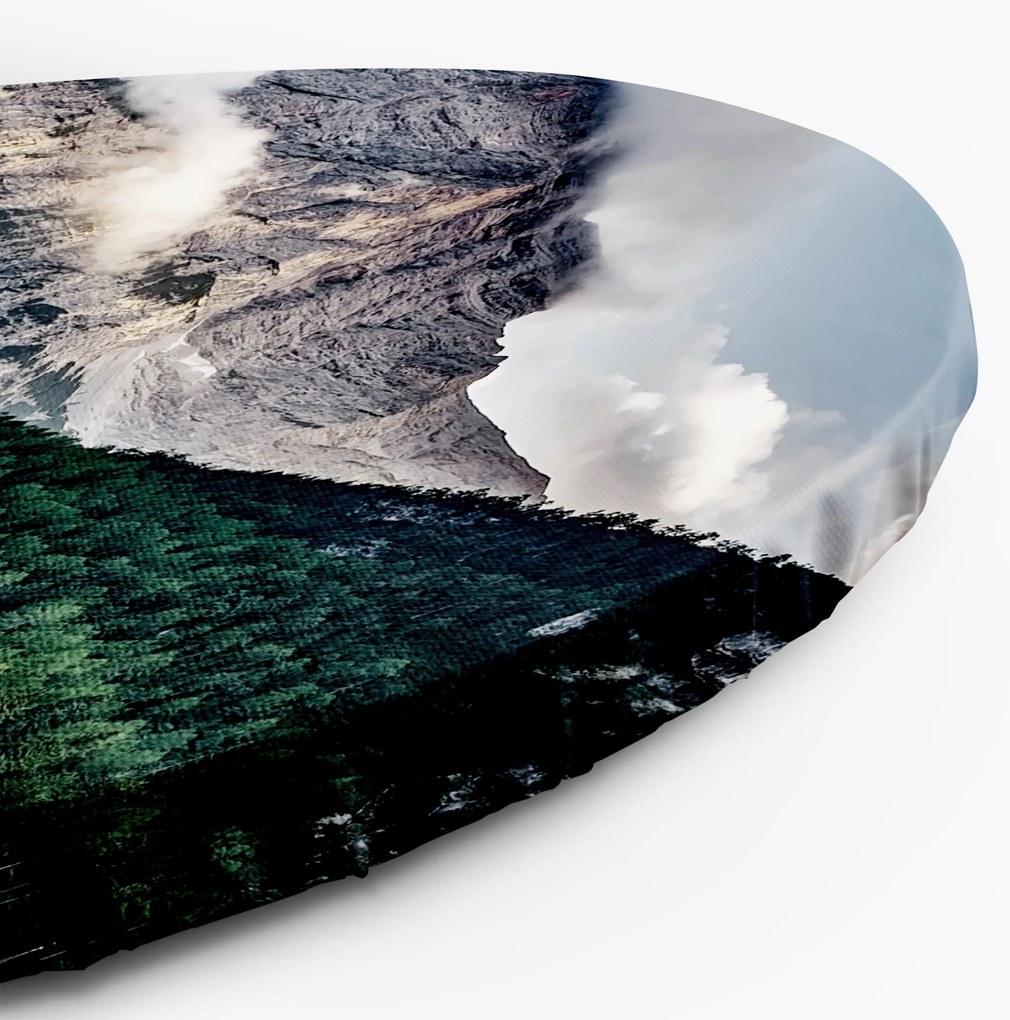 Gario Kerek vászonkép Nyaraló egy tó partján a hegyekben Méret: 80 x 80 cm