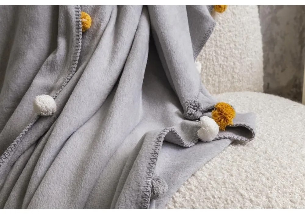Szürke fleece ágytakaró 150x200 cm Pom Pom – Mijolnir