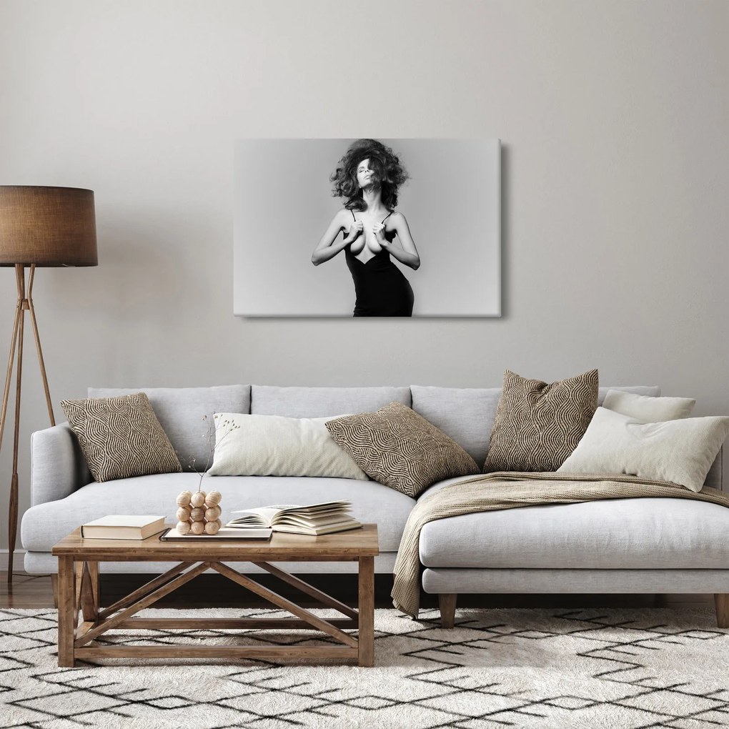 Fekete ruhás nő képe (90x60 cm)