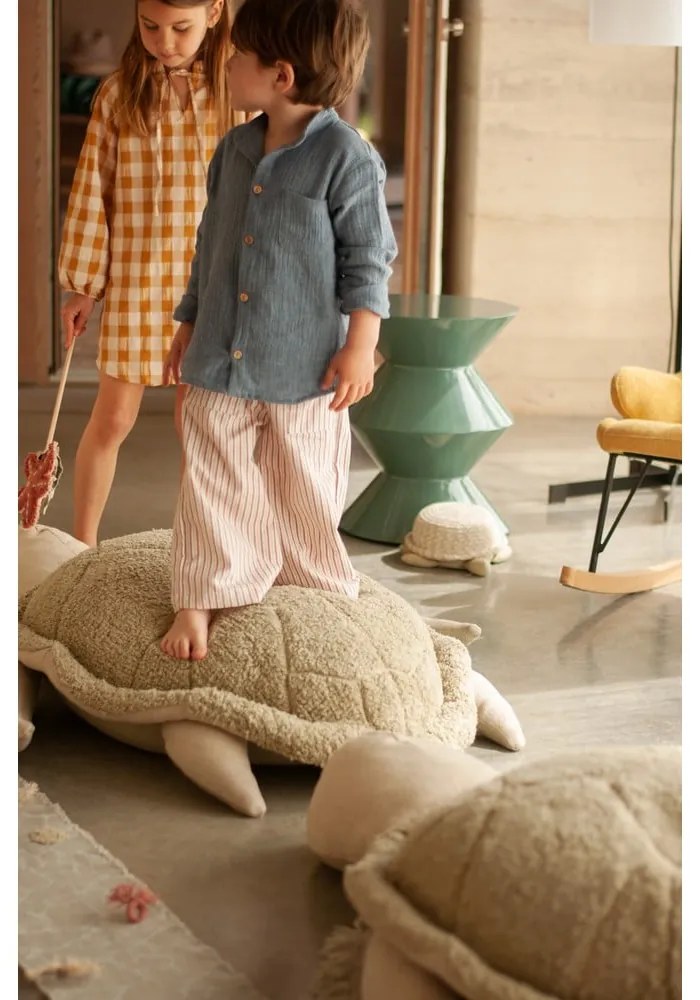 Zöld-krémszínű gyerek babzsákfotel Mrs. Turtle – Lorena Canals