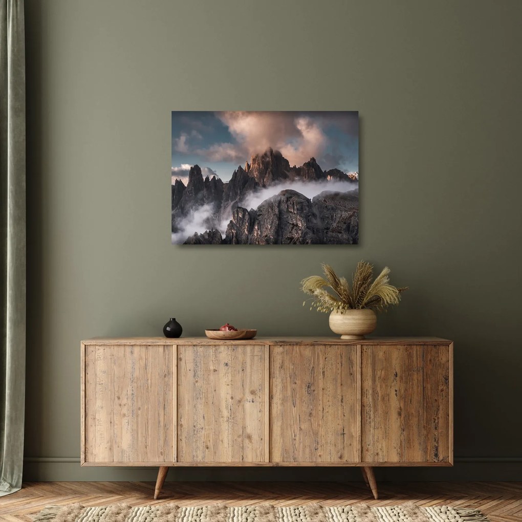 Kép - A ködben rejtett olasz dolomitok (üvegen) (70x50 cm)
