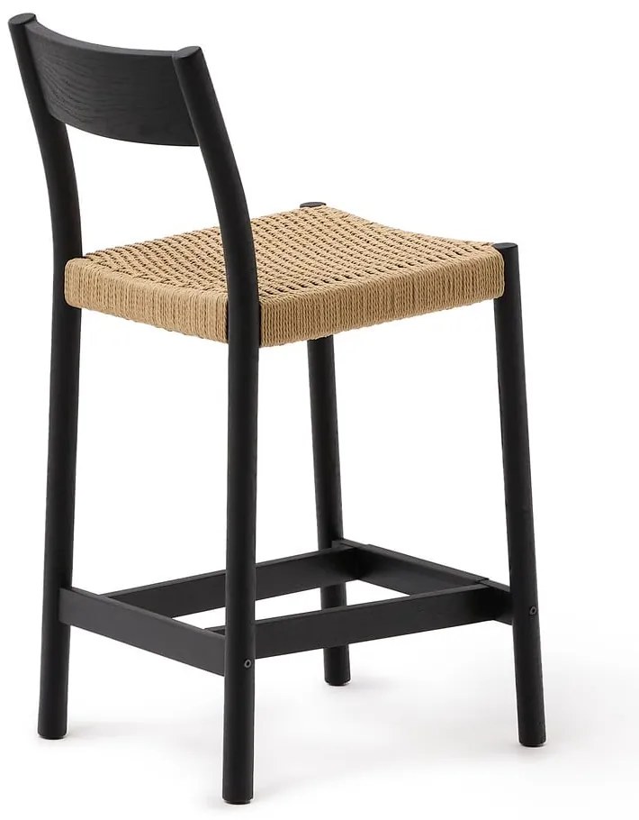 Fekete-natúr színű tölgyfa bárszék (ülésmagasság 65 cm) Yalia – Kave Home