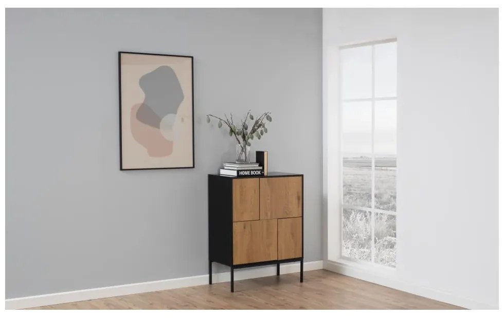 Fekete-natúr színű magas komód tölgyfa dekorral 80x103 cm Seaford – Actona