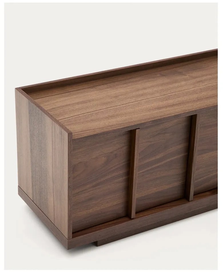 Barna TV-állvány diófa dekorral 200x47x40 cm Onix – Kave Home