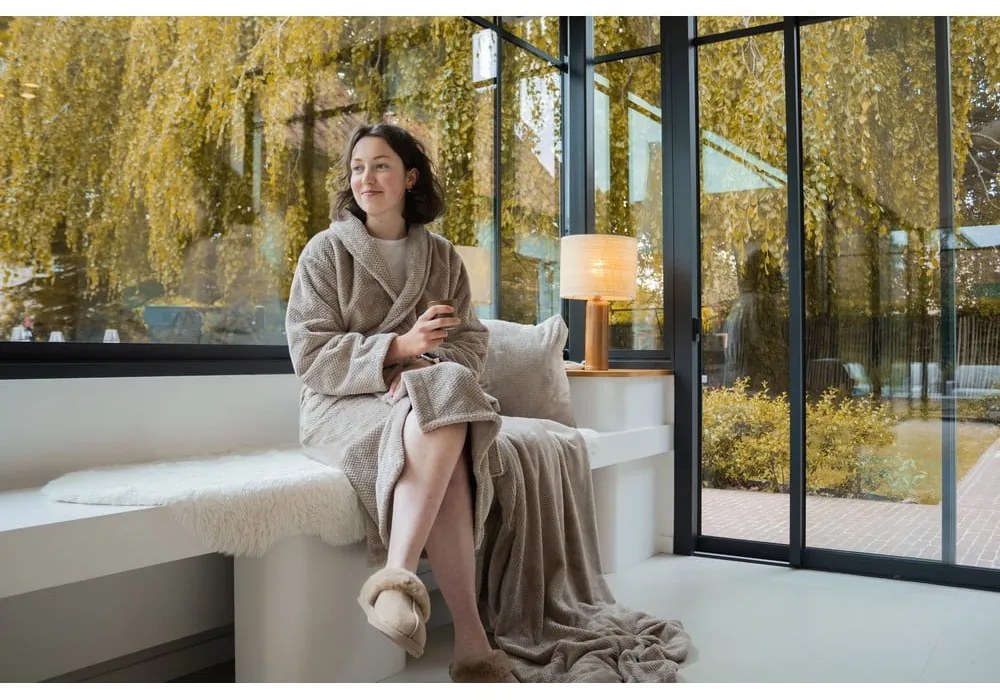 Szürkésbarna mikroplüss fürdőköpeny S/M Pippa – Tiseco Home Studio