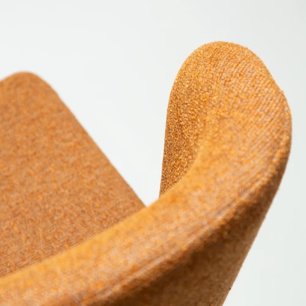 Barna kárpitozott étkezőszék Glam – DAN-FORM Denmark