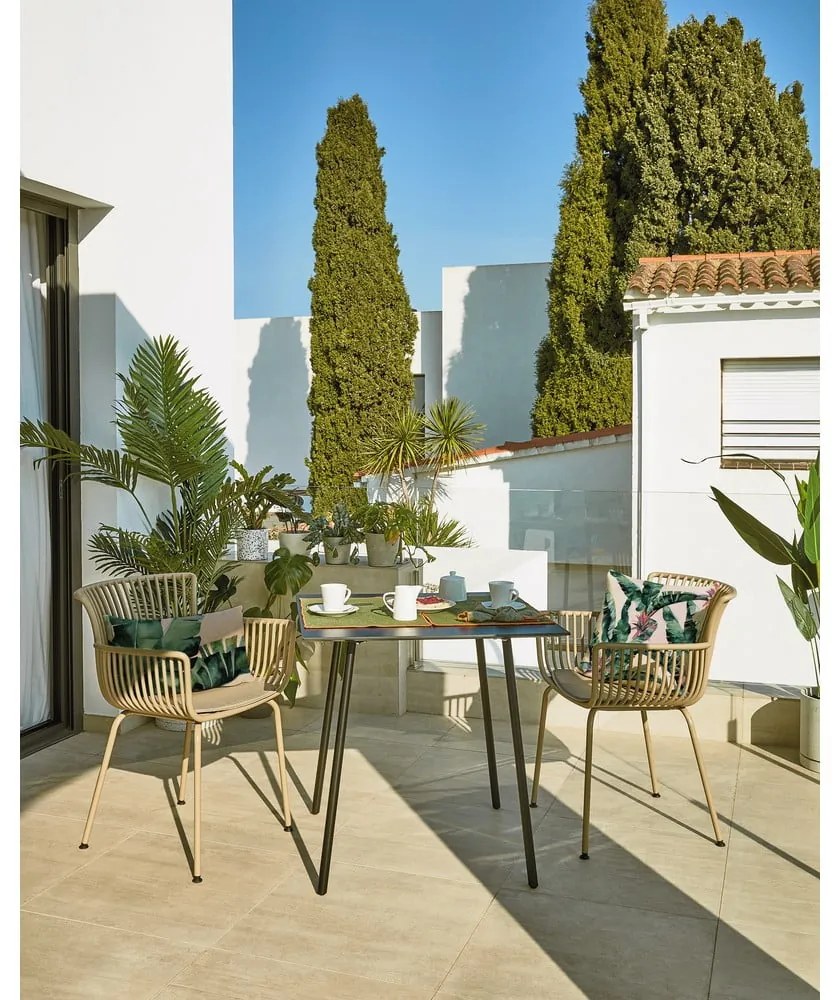 Bézs fém-műanyag kerti szék Surpika – Kave Home