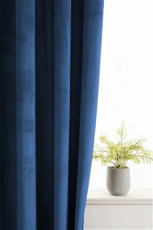 Sötétítő függöny ELVIO VELVET 140x250 cm, tengerészkék Felfüggesztés: Fém gyűrűk