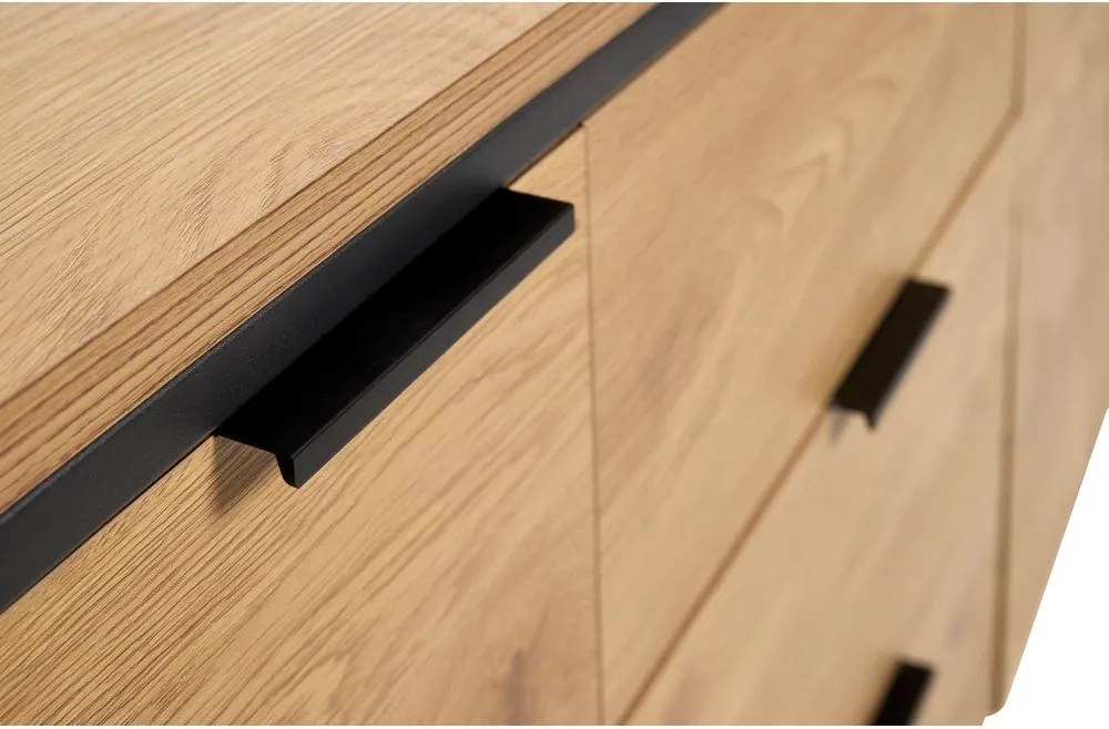 Natúr színű komód tölgyfa dekorral 155x81x45 cm Cesura – Unique Furniture