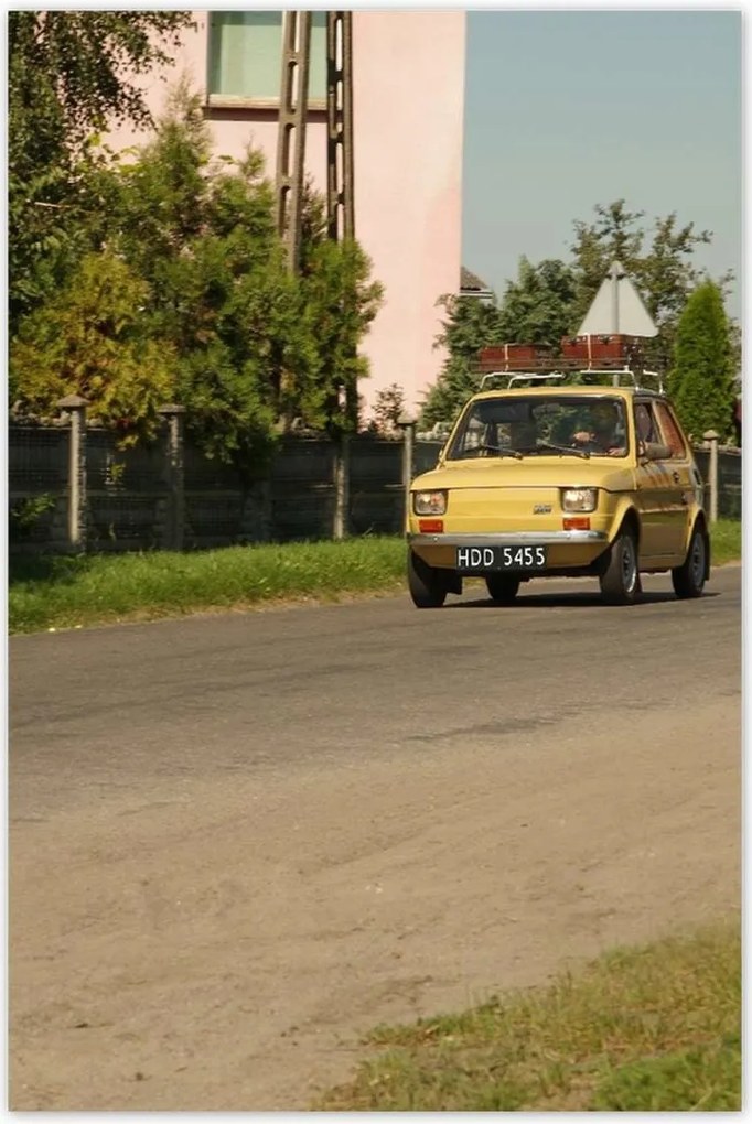 Poszterek 80x120 Kisautó Fiat 126p Köhögés