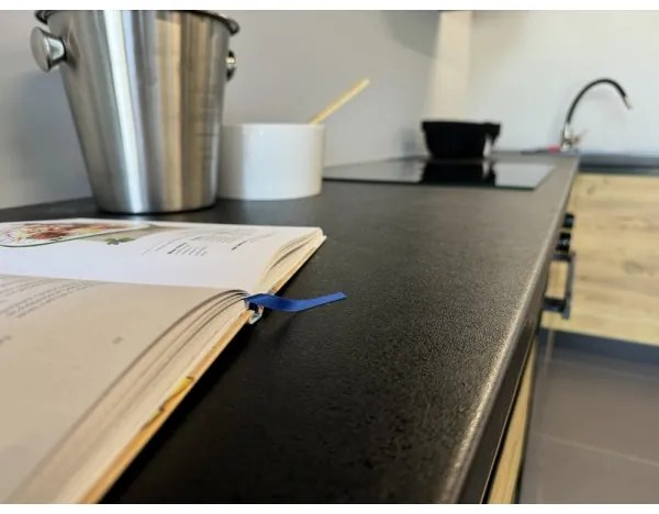 Konyhabútor MARINA 180 cm Craft tölgy/fényes fekete