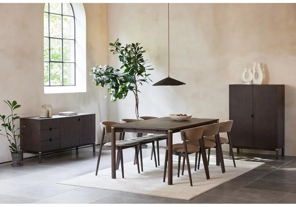 Sötétbarna alacsony komód tölgyfa dekorral 160x73 cm Arun – Unique Furniture