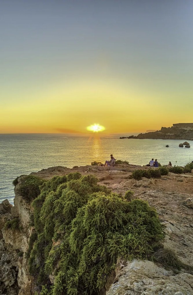 Poszter 53x81cm Ghajn Tuffieha Tower és Golden Bay, Assaf Frank