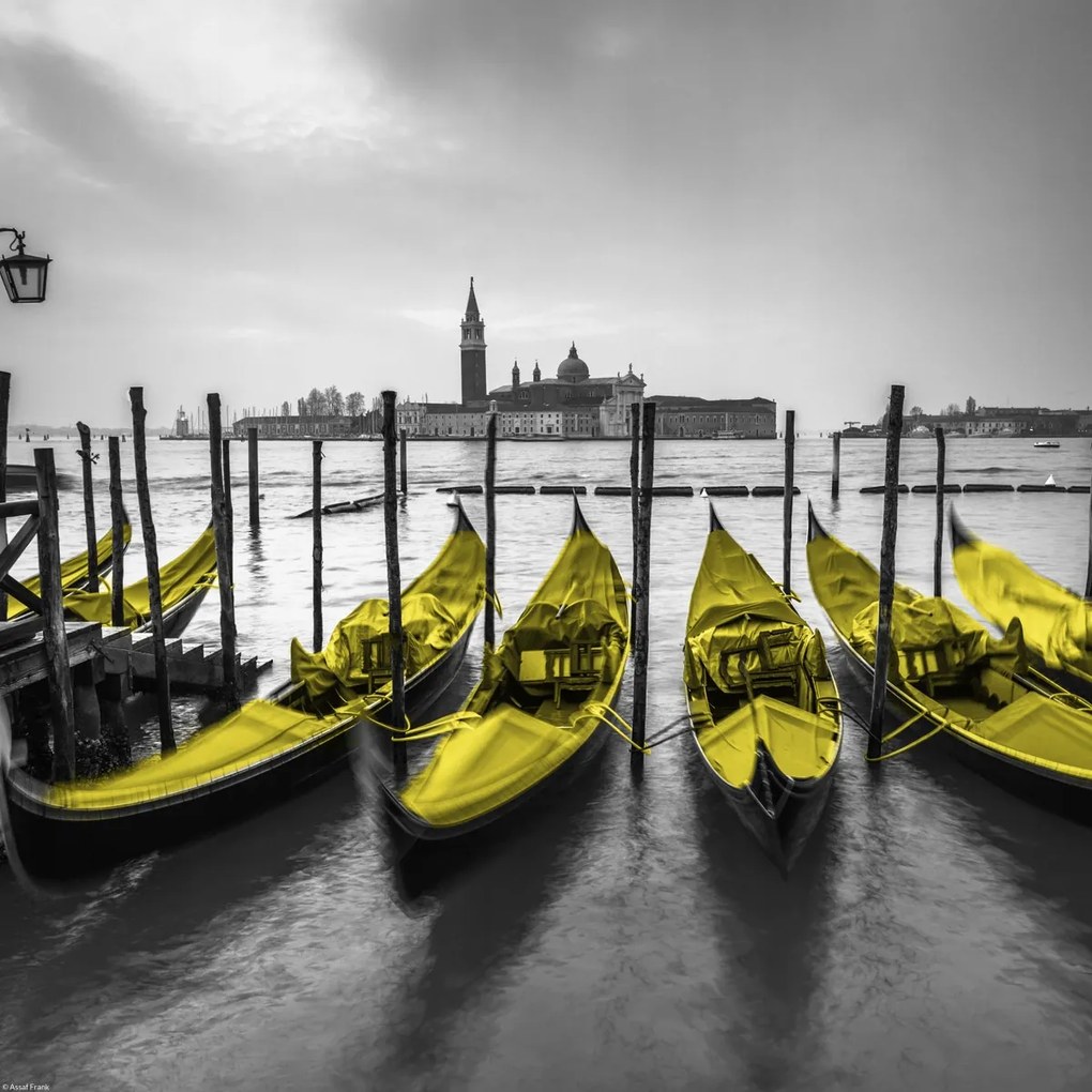 Poszter 40x40cm Gondolák kikötve a csatorna mentén, Assaf Frank