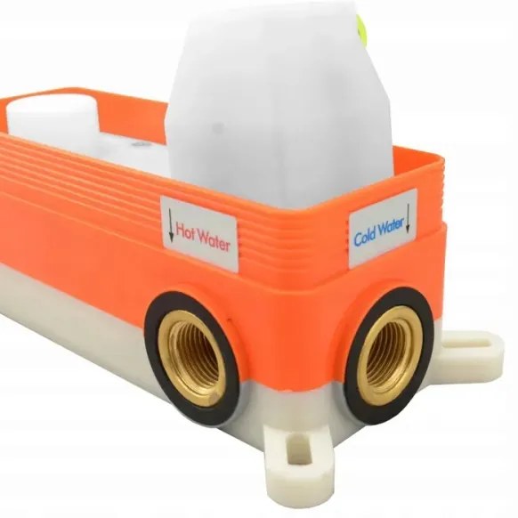 REA-P4110 - LUNGO zuhanyszett falba süllyesztett csapteleppel, arany