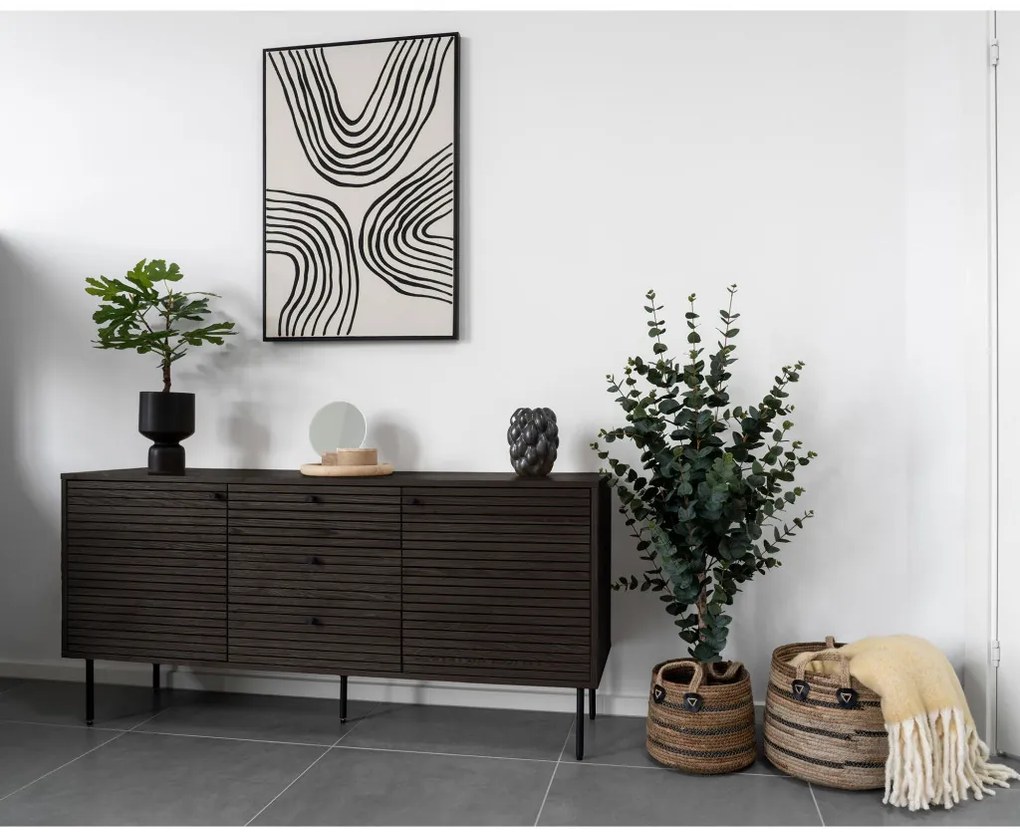 Kyoto komód 3 fiókkal, 2 ajtóval, tölgyfa furnér, füstölt, fekete fém lábakkal, 150x40x74 cm