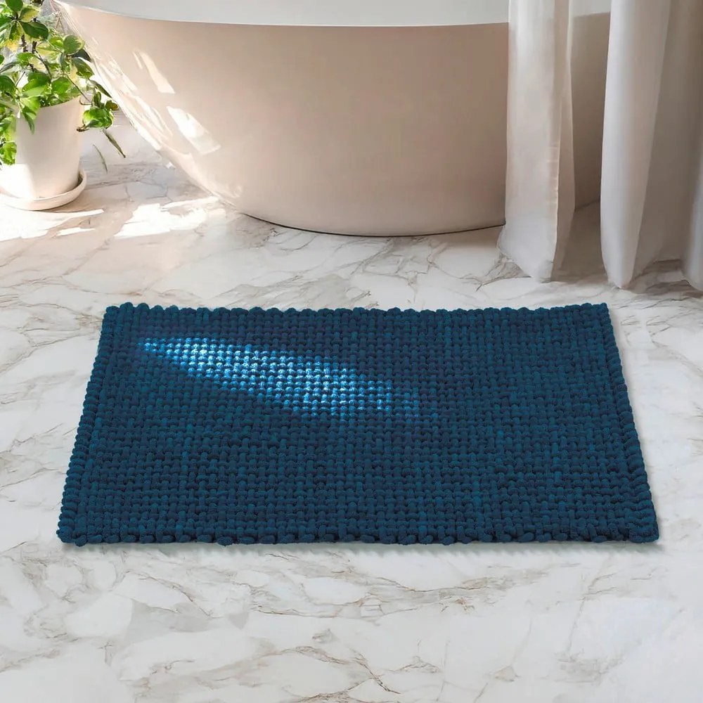 Sötétkék textil fürdőszobai kilépő 50x80 cm Covelo – Wenko