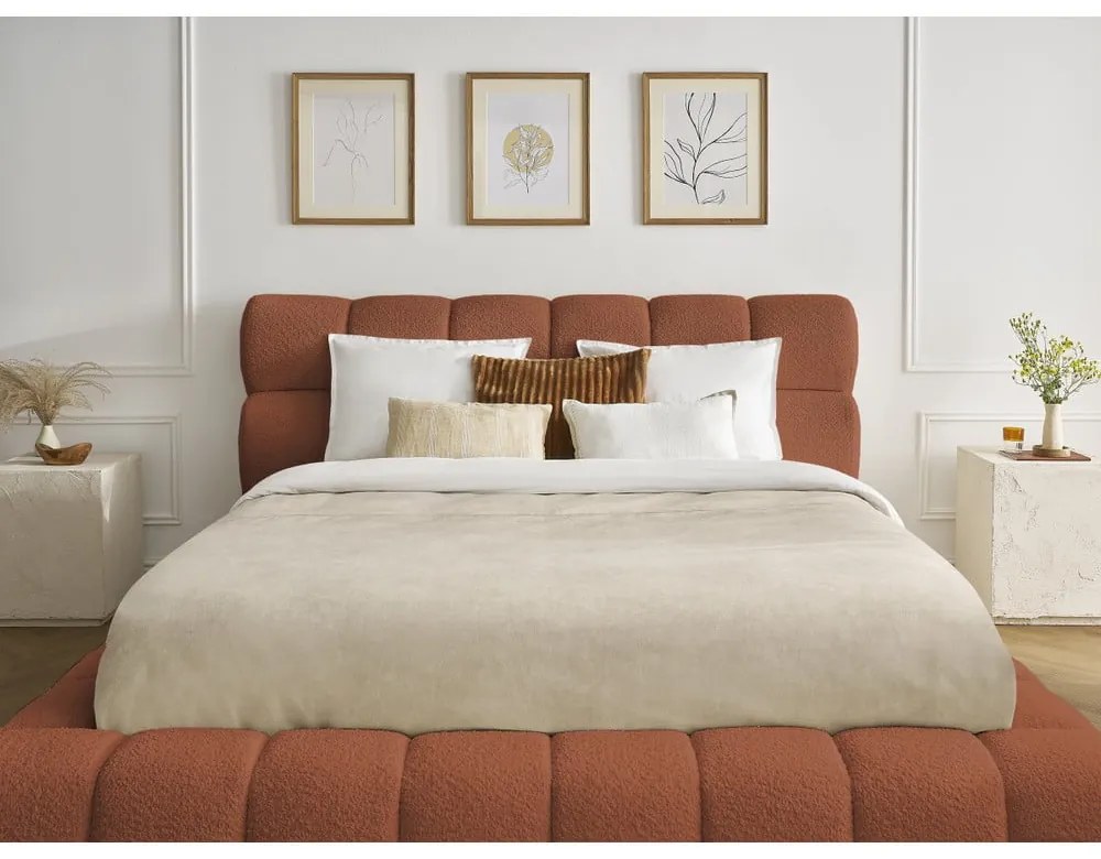 Narancssárga kárpitozott ágyneműtartós franciaágy ágyráccsal 160x200 cm Mont Blanc – Bobochic Paris