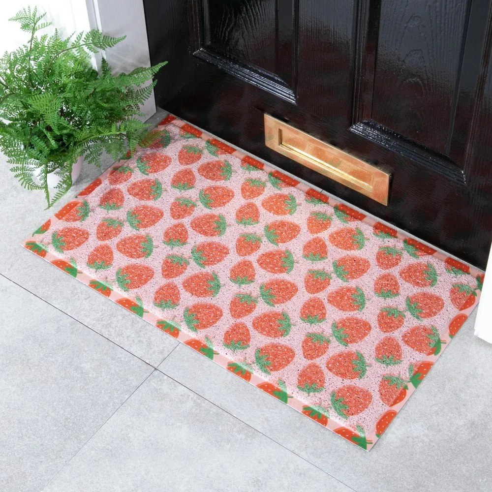 PVC lábtörlő 40x70 cm Pink Strawberry – Artsy Doormats