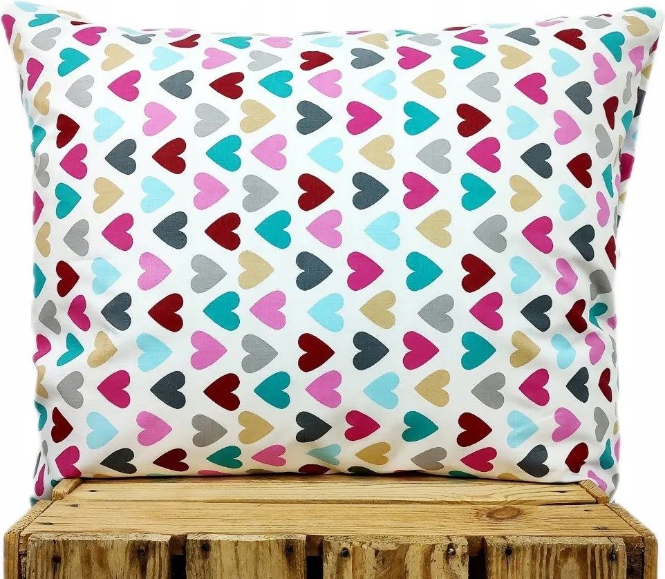 Prémium gyerek pamut párnahuzat kislánynak színes szívecskék 30x50